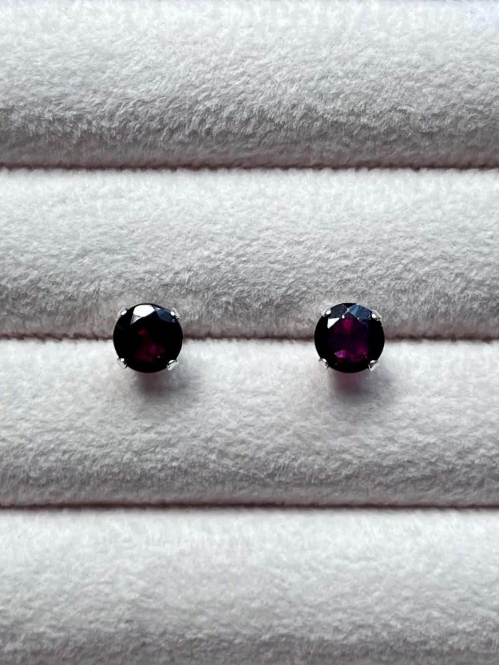 E096 | Natural Garnet Stud Earrings